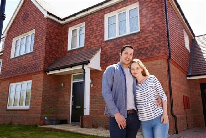 Can unmarried partner claim house?