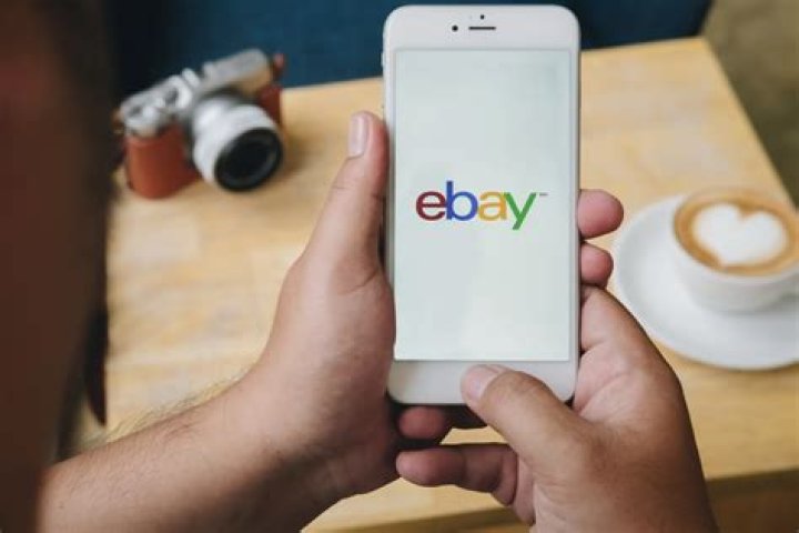 Can you buy things online in Tunisia?