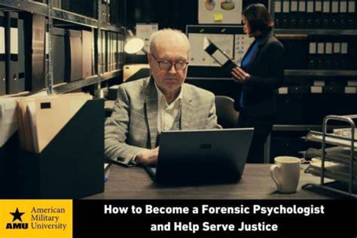 How do I become a forensic psychologist with a psychology degree?