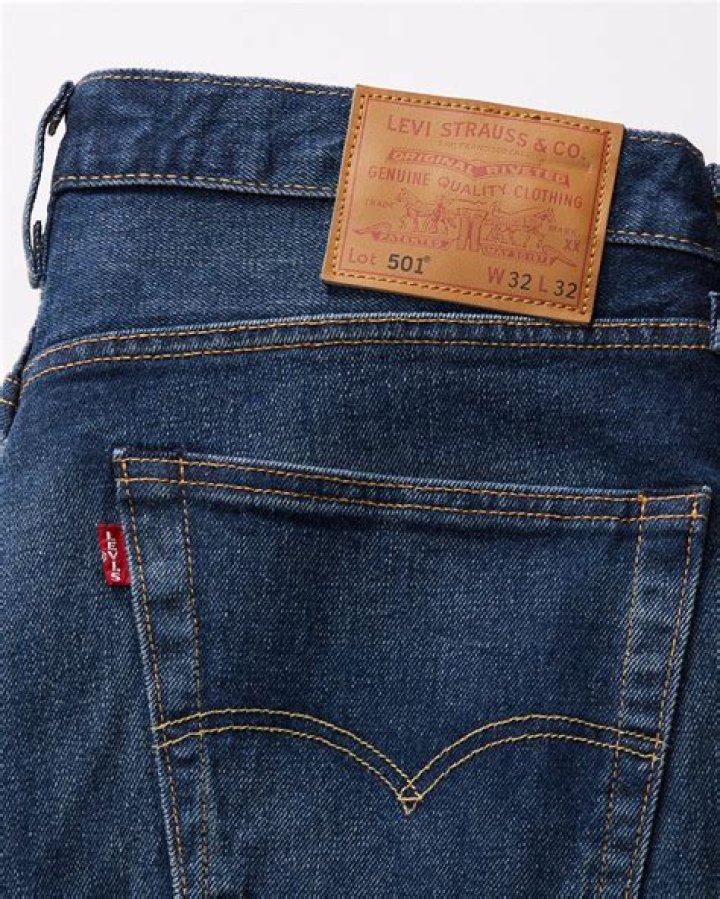 How does Levis market their products?