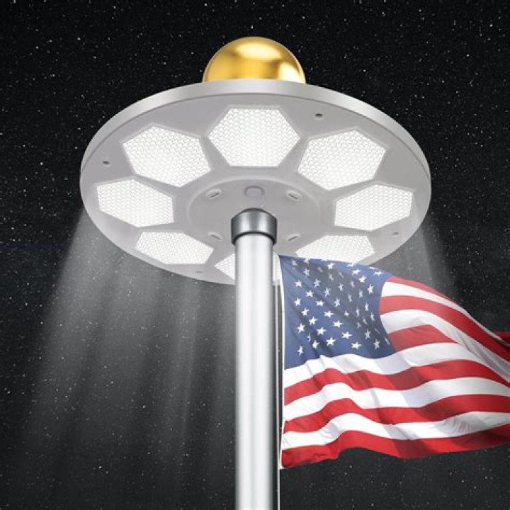 How far is the rope from the base of the flagpole?