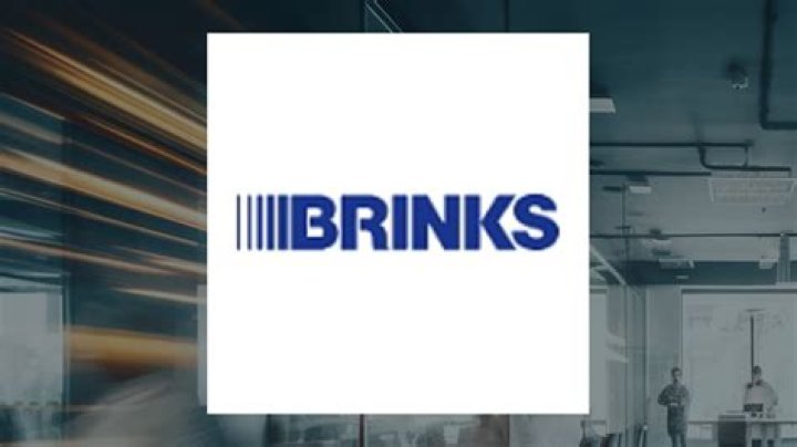 How many employees does Brinks Inc have?