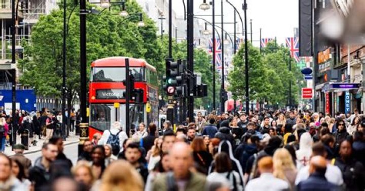 How many people are in London on a working day?