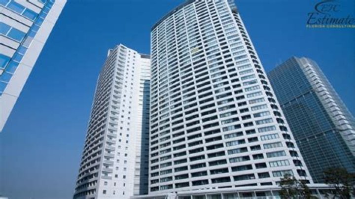 How much does it cost to build a 30 story building?