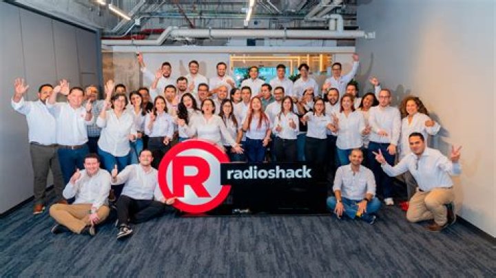 How much is a RadioShack franchise?
