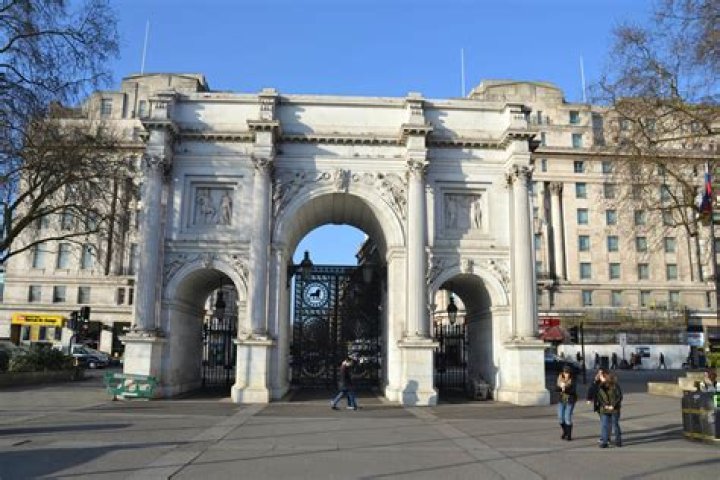 Is Marble Arch London made of marble?