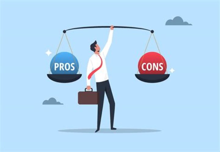 What are the advantages of small business over large business?
