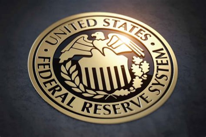 What does the Federal Reserve Bank seal indicate?