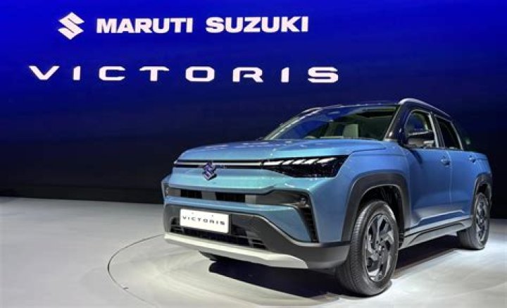 What is the price of Maruti SX4?