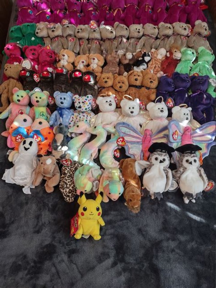 Where are Beanie Babies manufactured?