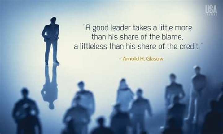 Which leaders give complete freedom to their employees?