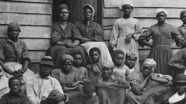 Who are the ancestors of The Bahamas?