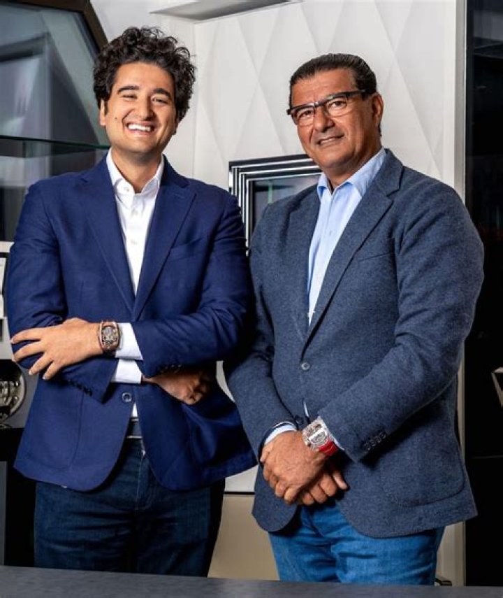 Who is owner of Robi?