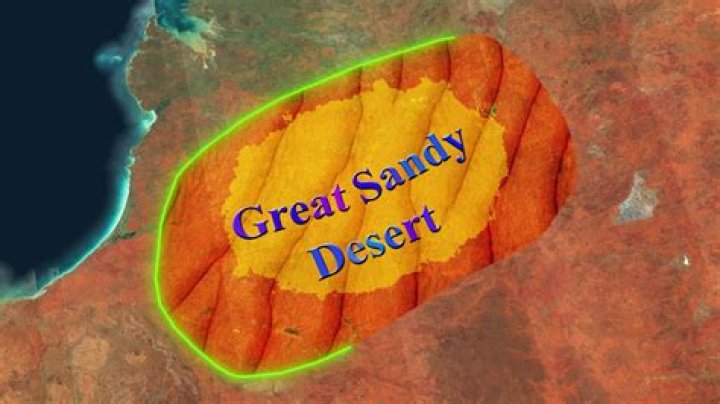 Who lives in the Great Sandy Desert?