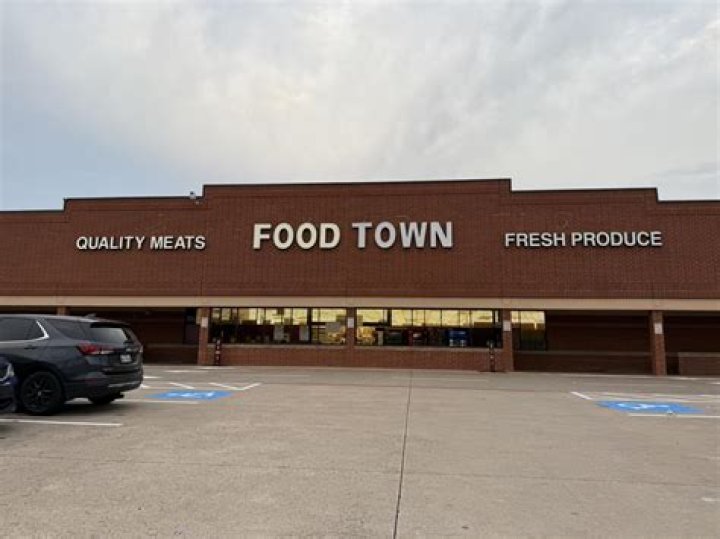 Who owns Food Town in Houston?